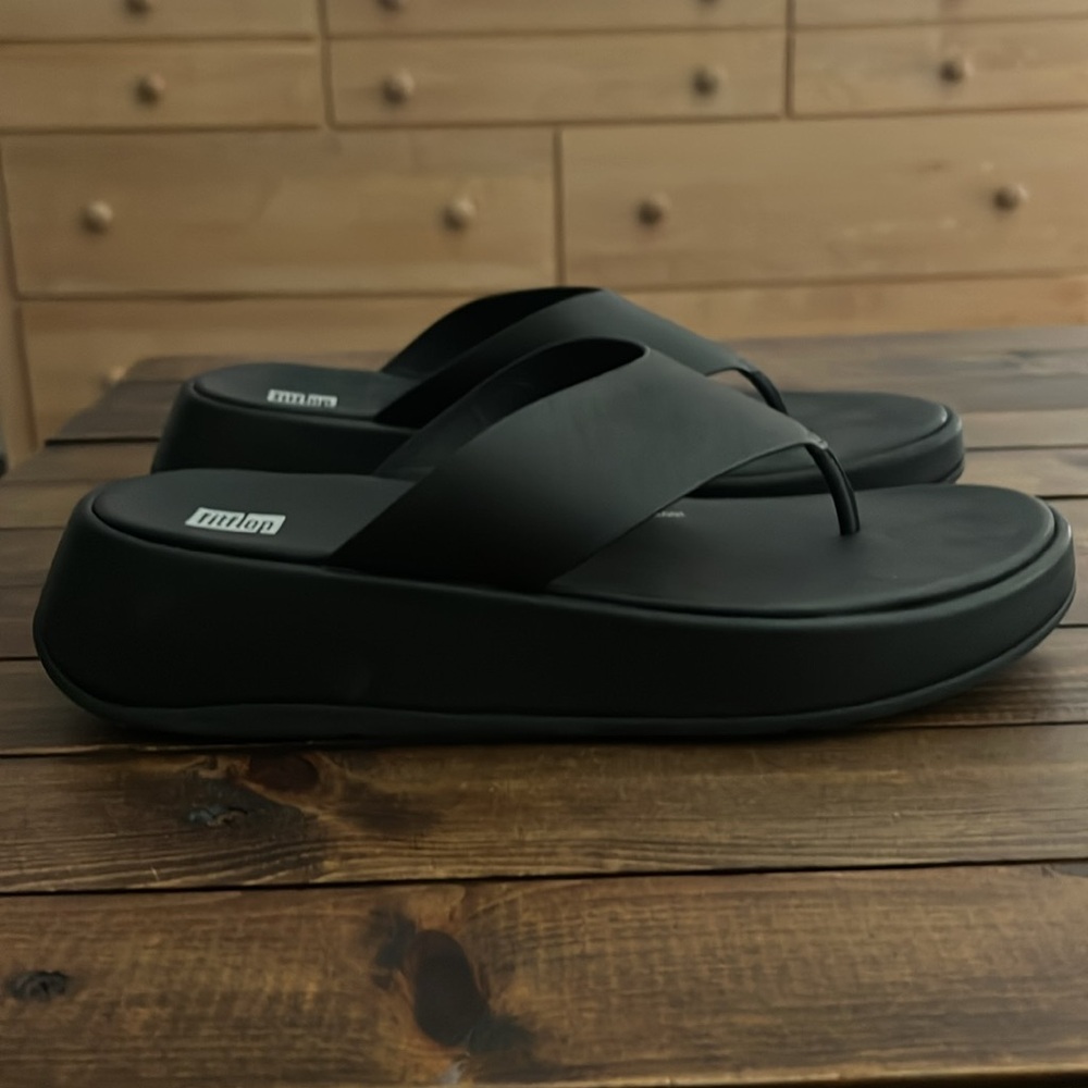 FitFlop F Mode Luxe Leather Black Platform Sandals Size 9 NWOB